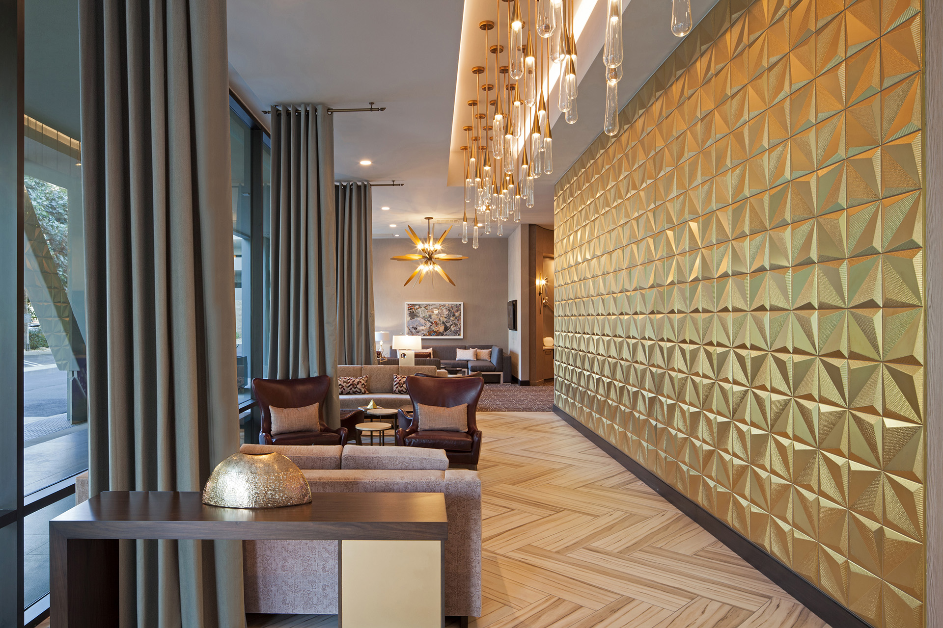 H Hotel Los Angeles, Curio Collection by Hilton lobby